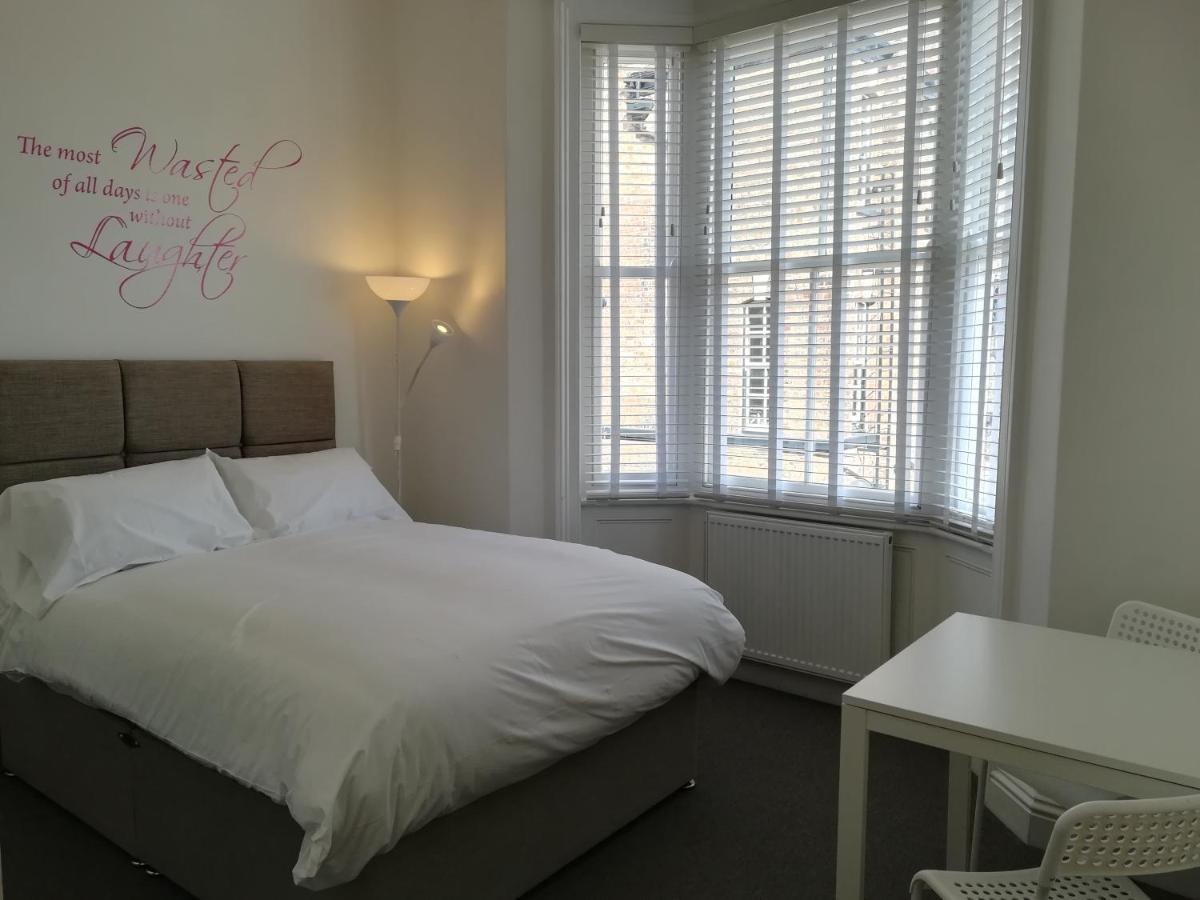 Mcmillan House Studio Apartments 요크 외부 사진